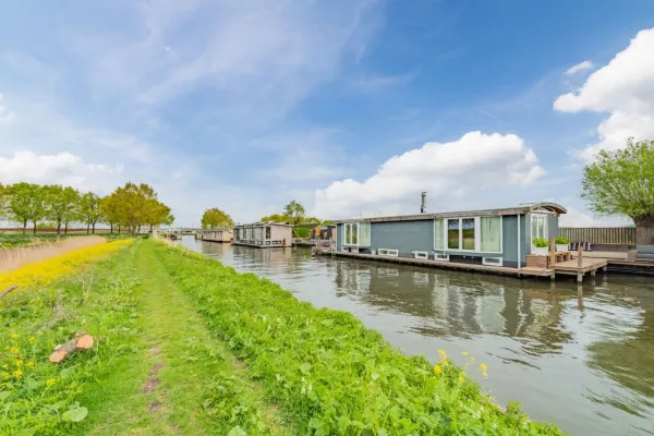 Stationsweg - Nieuwersluis